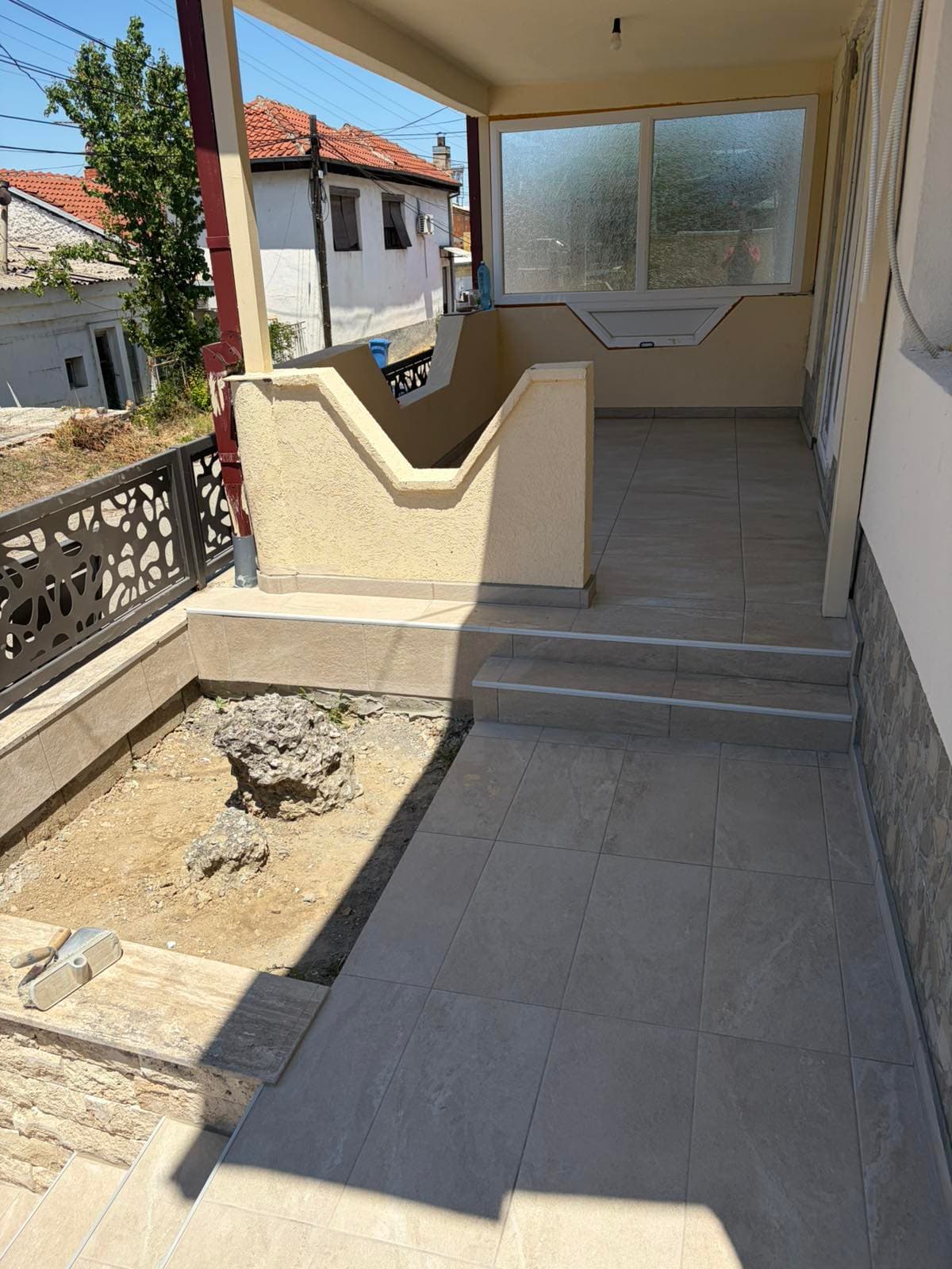 Изведба со плочки од категоријата скали и тераси — фотографија 70